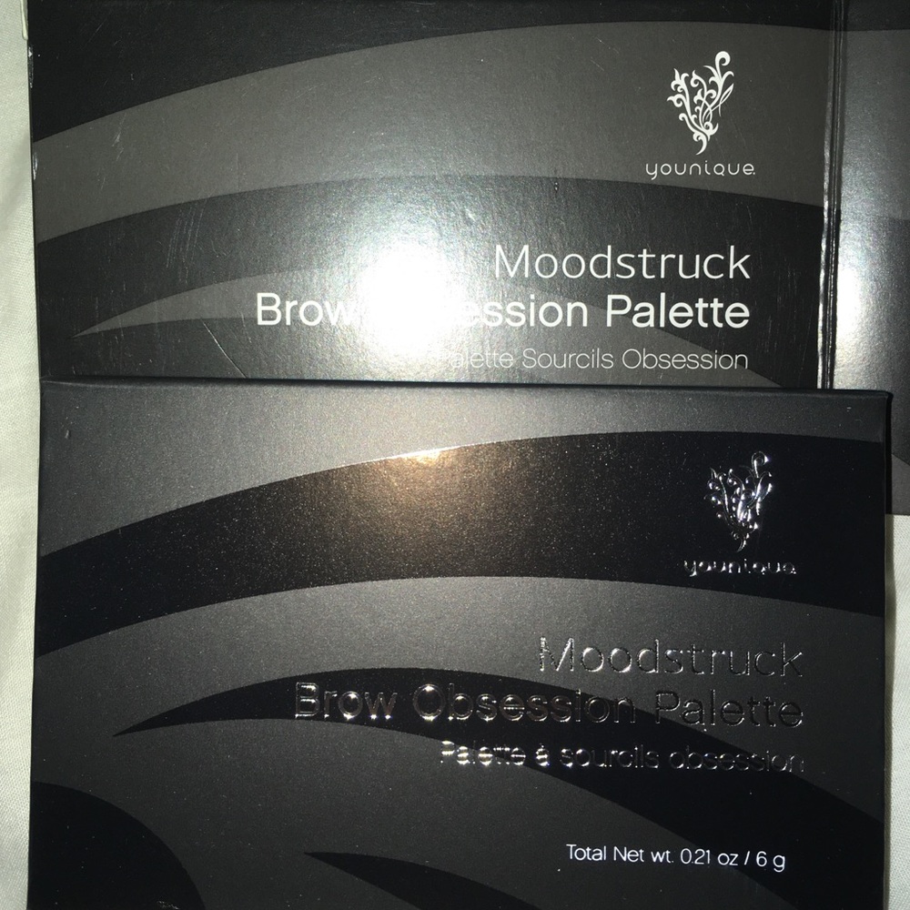 Younique Brow Palette